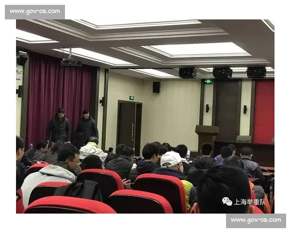 以竞技状态为核心探讨运动员表现优化与心理调控策略